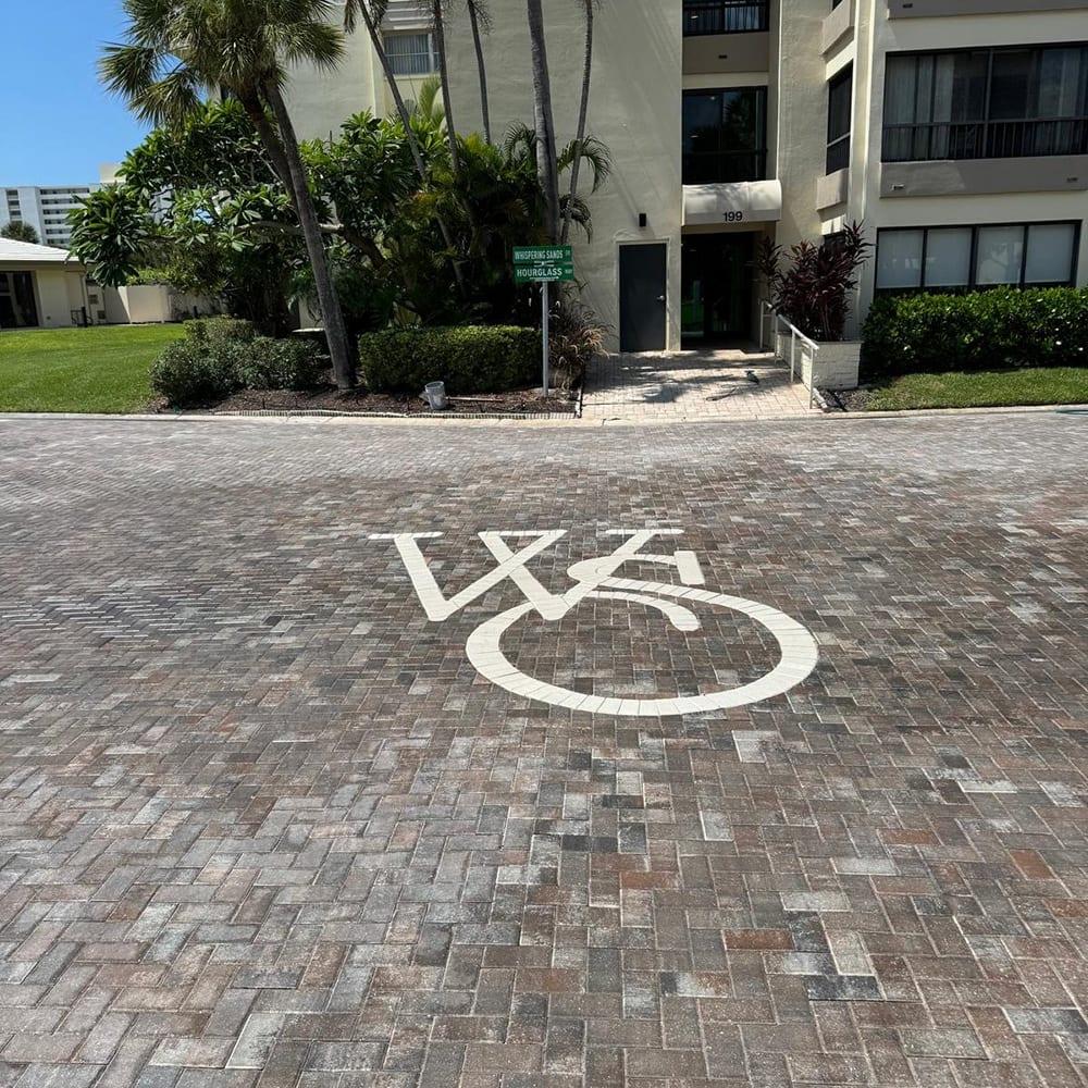 Custom Paver Inlays — Paver Mac project photo 2