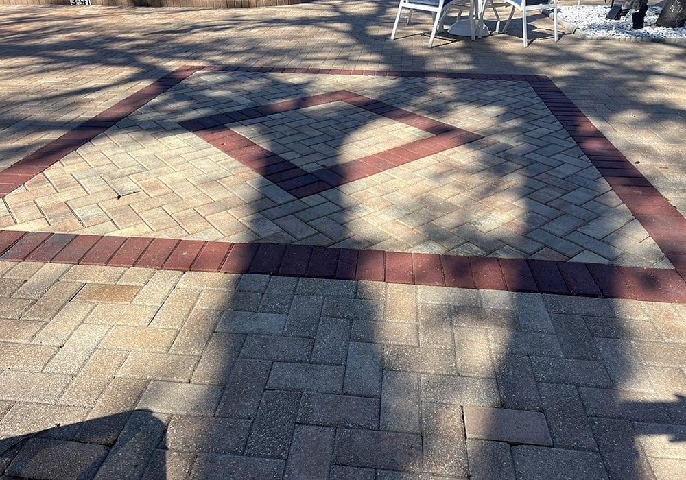 Custom Paver Inlays — Paver Mac project photo 4